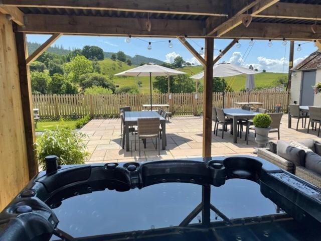 Llandegla The Grousemoor - North Wales Luxury 7 Bedroom Holiday Rental מראה חיצוני תמונה