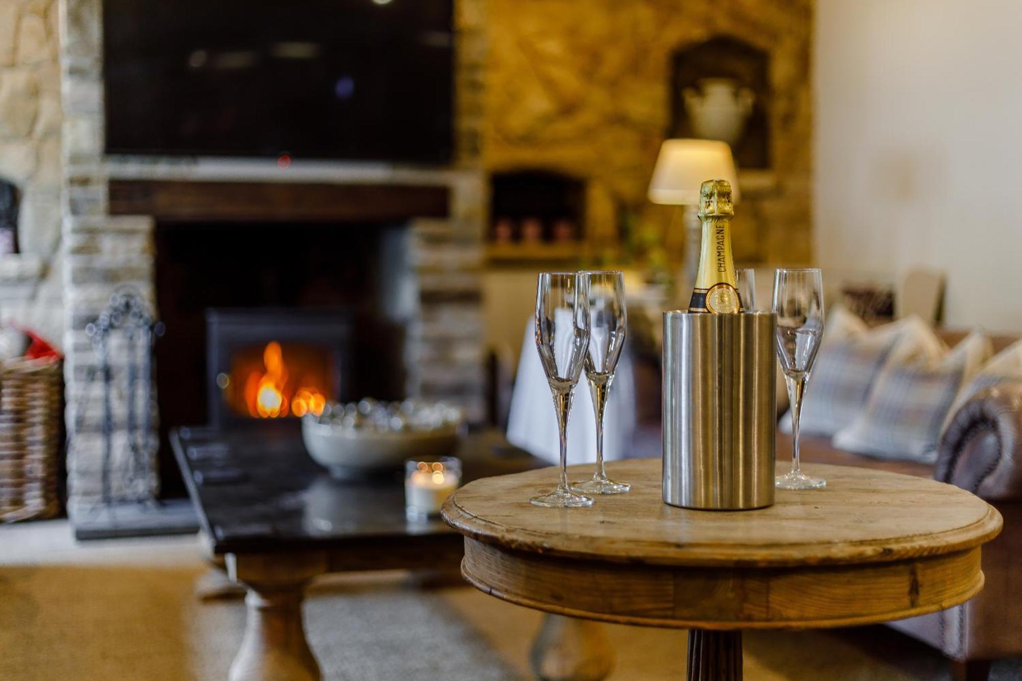 Llandegla The Grousemoor - North Wales Luxury 7 Bedroom Holiday Rental מראה חיצוני תמונה